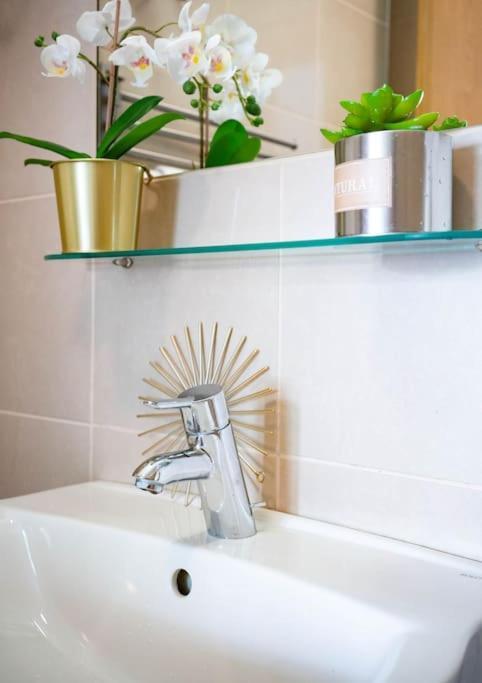 Free Parking! Soho 304, 4 Ppl, Ac, Fast Wifi, Smart Tv Apartmán