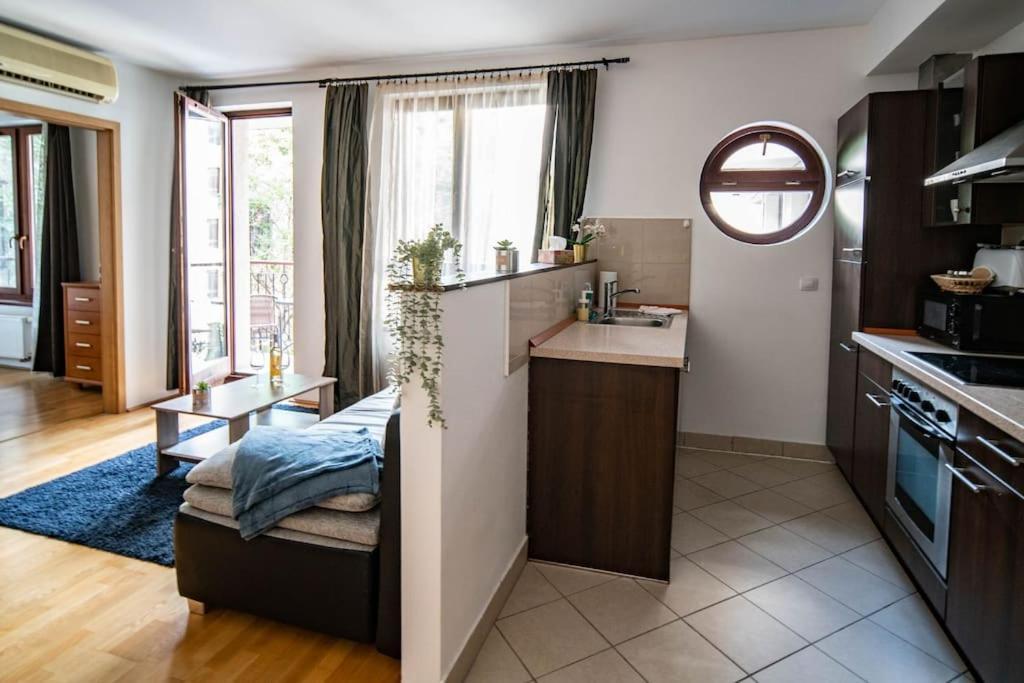 Apartamento Free Parking! Soho 304, 4 Ppl, Ac, Fast Wifi, Smart Tv Budapest